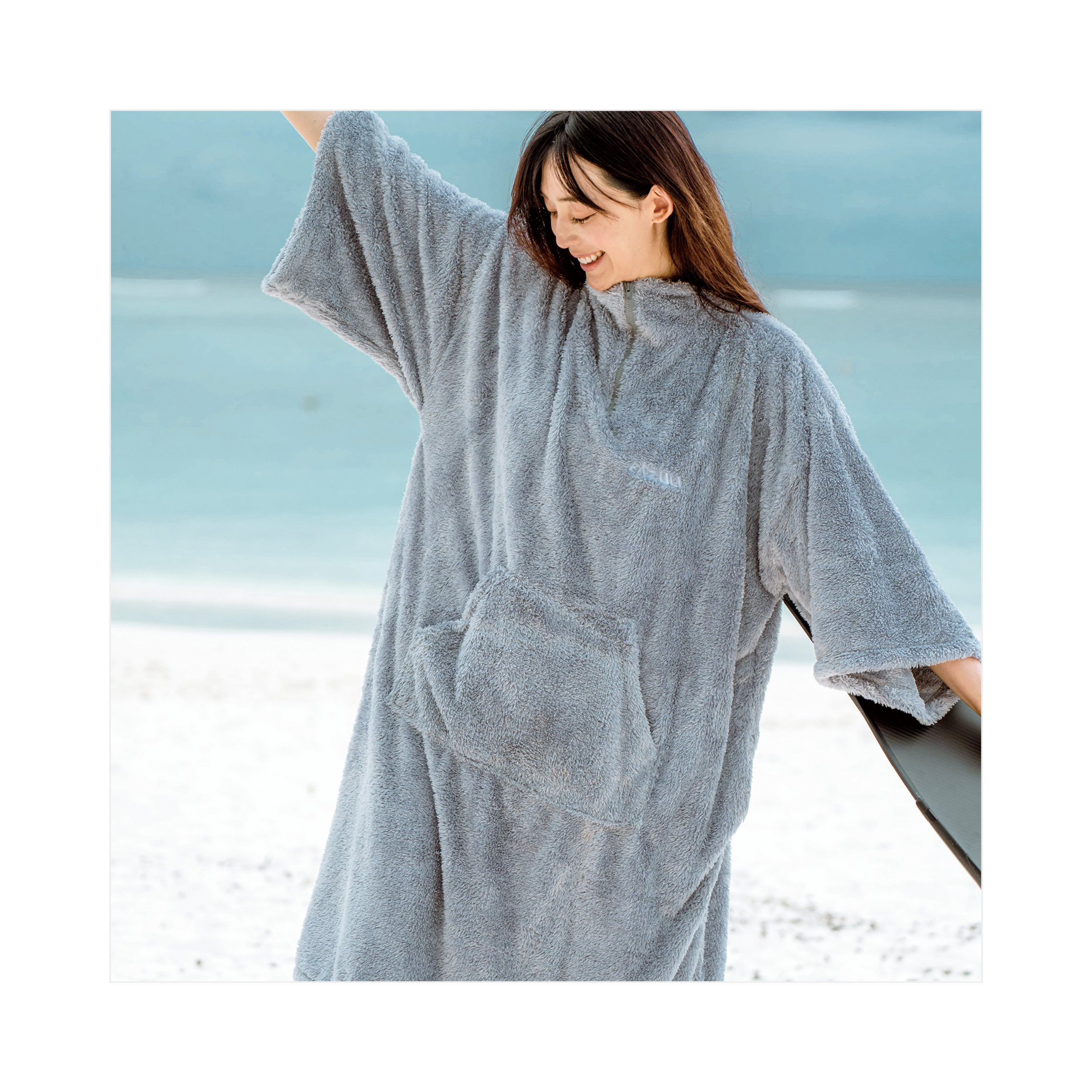 LAZULI 플리스 판초